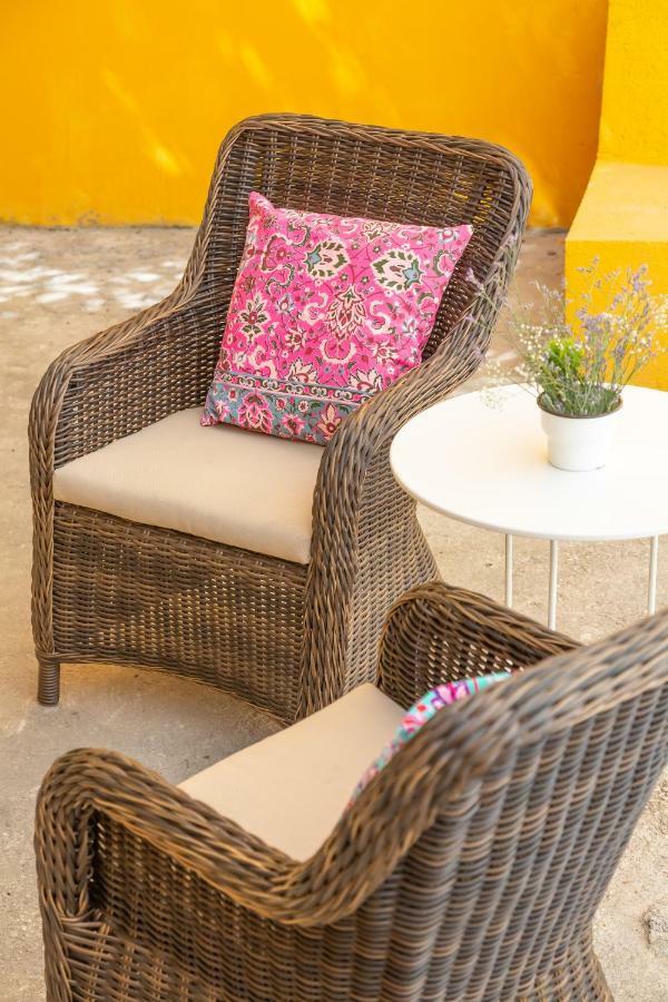 Bright & Spacious With Orange Tree Patio, By Timecooler *