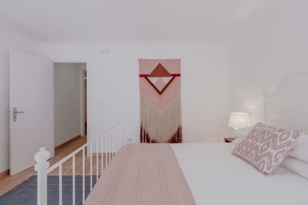 Bright & Spacious With Orange Tree Patio, By Timecooler * Lisbon